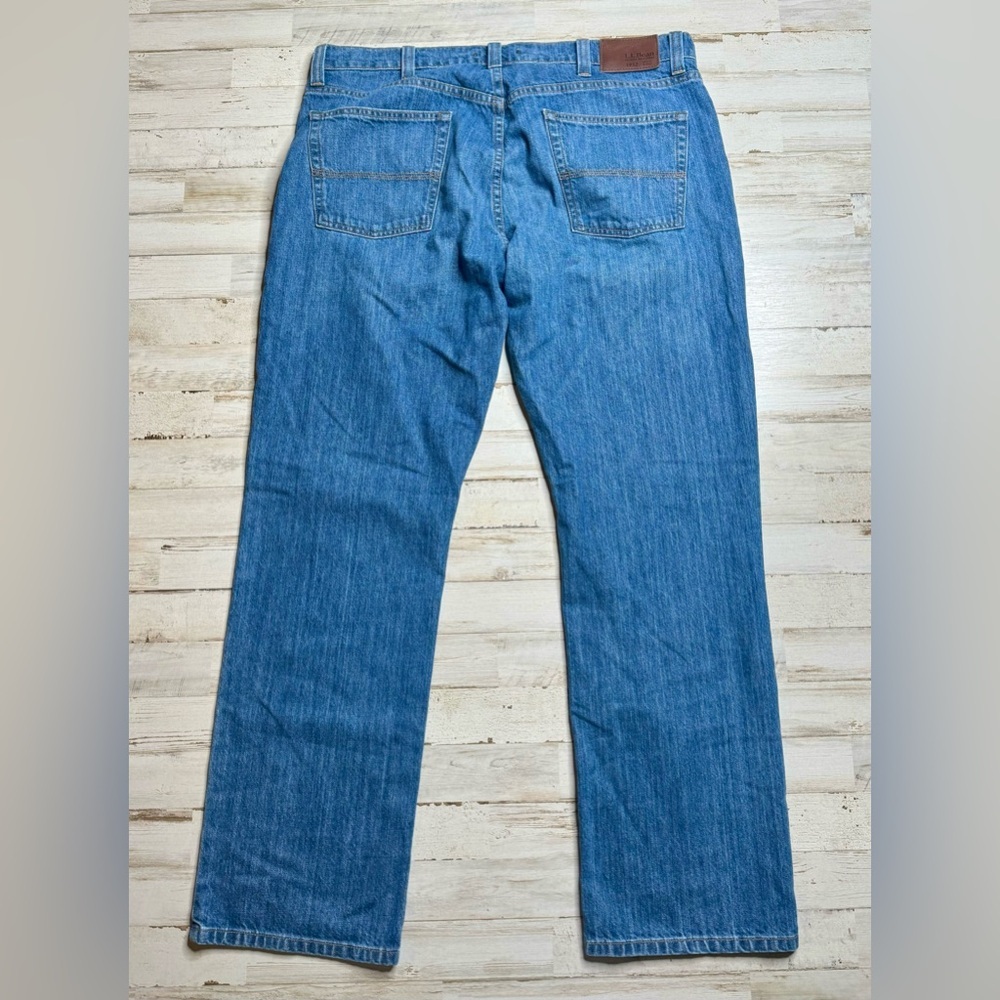L.L. Bean Blue Standard Fit Straight Leg Denim Jeans Men's 38x30 - Picture 8 of 10